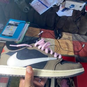 Travis Scott Jordan 1 Low